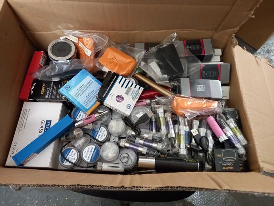 LARGE QUANTITY OF ASSORTED VAPING ITEMS