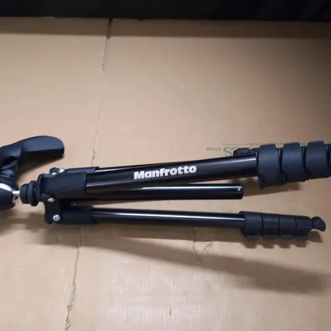MANFROTTO COMPACT ACTION TRIPOD