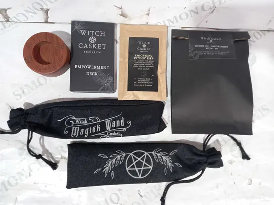 WITCH CASKET HOBBY SET