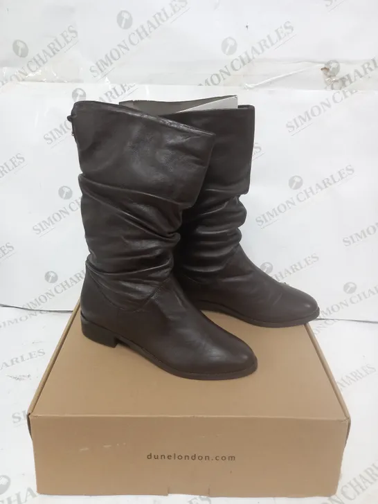 BOXED DUNE CALF BOOT BROWN LEATHER SIZE 6