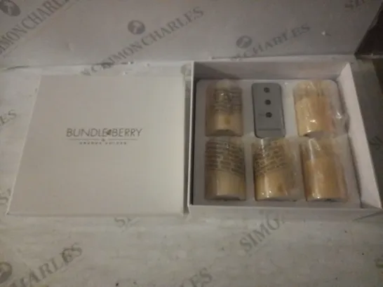 BOXED BUNDLEBERRY GOLD FLAME CANDLE SET