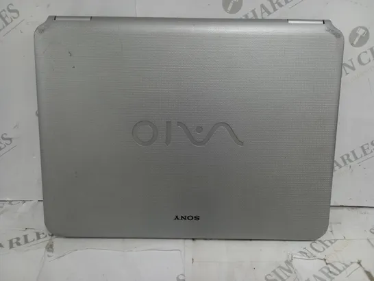 SONY VAIO VGN-NS10L LAPTOP IN SILVER