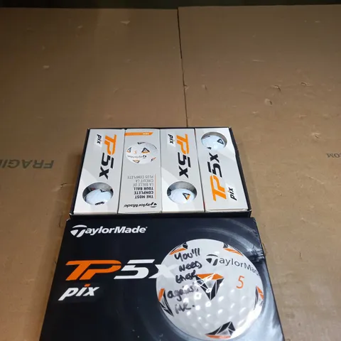 TAYLORMADE TP5 PIX 12 GOLF BALLS