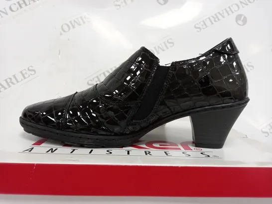 BOXED RIEKER LOW HEELED SHOE BOOTS, BLACK CROC - SIZE 6.5