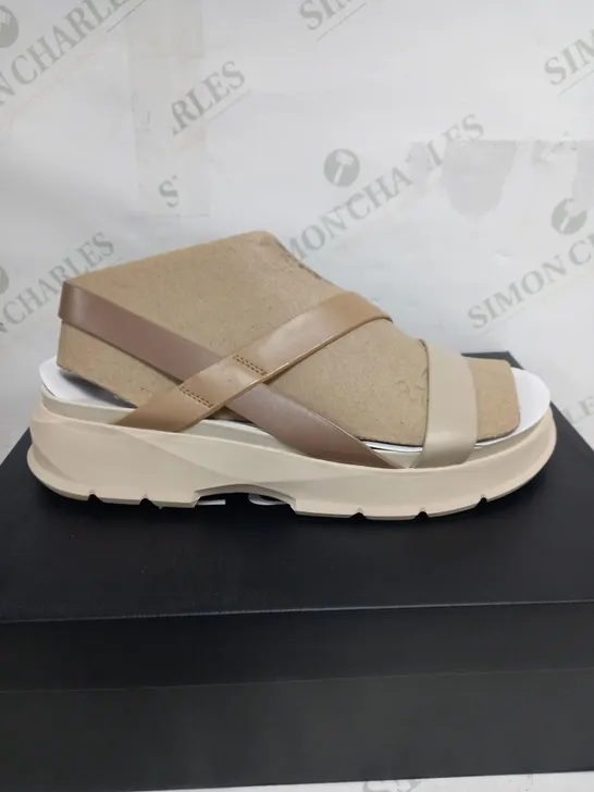 BOXED PAIR OF ALIZER NATURE BEIGE OPEN TOE SANDALS SIZE 7 