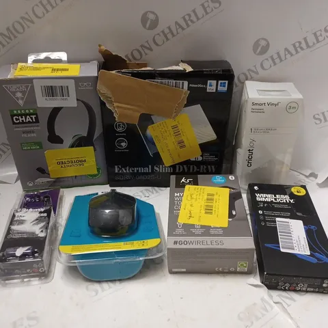 APPROXIMATELY 15 ASSORTED ELECTRICAL ITEMS TO INCLUDE TURTLE BEACH RECON CHAT HEADSET, SKULLCANDY JIB+ EARPHONES, ASUS EXTERNAL SLIM DVD DRIVE ETC 