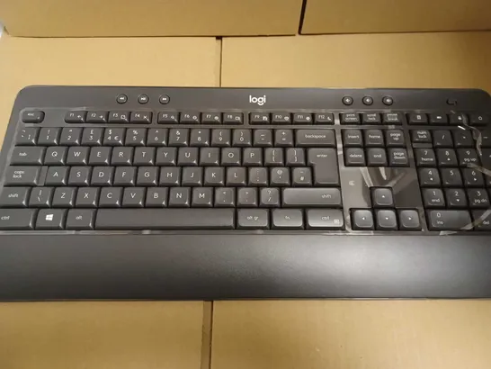 LOGITECH MK540 WIRELESS KEYBOARD