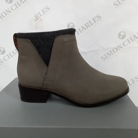 VIONIC HOPE JOSLYN CHARCOAL BOOT - UK 5.5