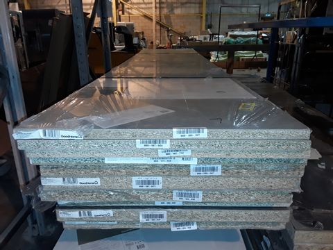 PALLET CONTAINING 10 ASSORTED LAMINATE KITCHEN WORKTOPS - ALL APPROXIMATELY 3000X620X 22 OR 38MM