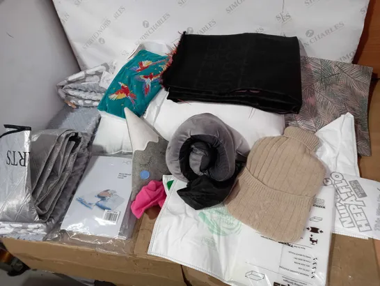 BOX OF ASSORTED ITEMS TO INCLUDE: PILLOW, THROW, HOT WATER BOTTLE , NECK BRACE, VACUUM PACK BAGS ETC 