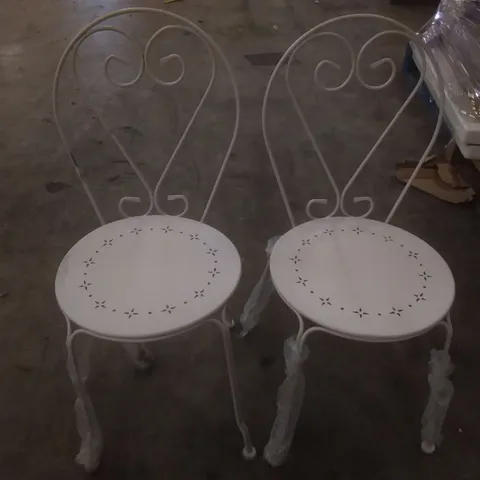 PAIR OF WHITE METALLIC GARDEN CHAIRS 