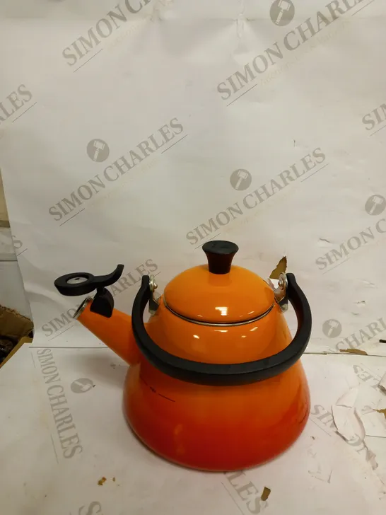 LE CREUSET KONE STOVE-TOP KETTLE 