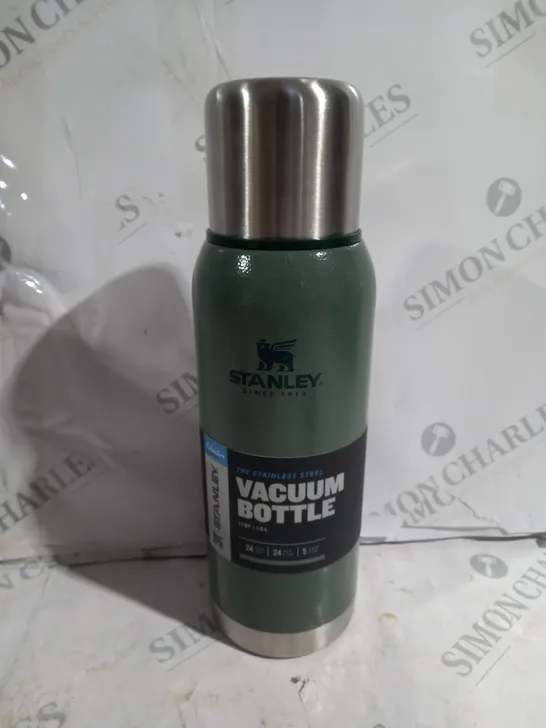 STANLEY VACUUM BOTTLE IN KHAKI 