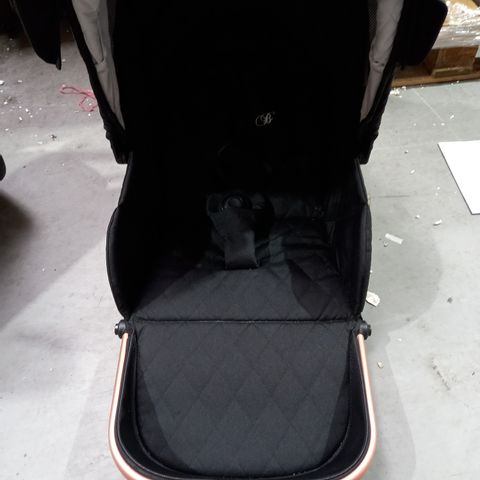 MY BABIIE BILLIE FAIERS ROSE GOLD BLACK QUILTED TRAVEL SYSTEM (1 BOX)