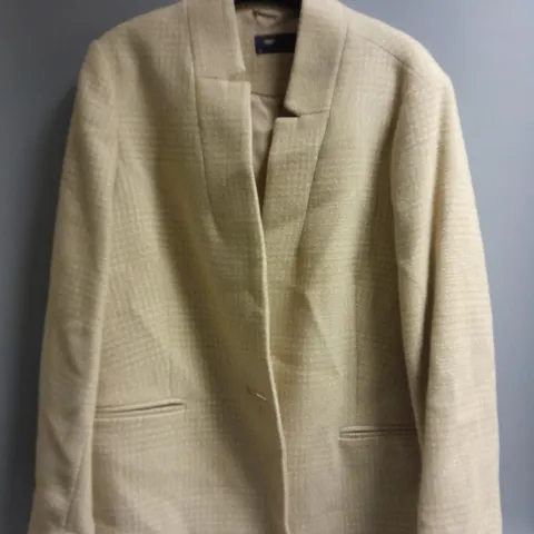 3 M&S COLLECTION WOMEN'S COAT IN BEIGE TO INCLUDE SIZES 8 AND 22 