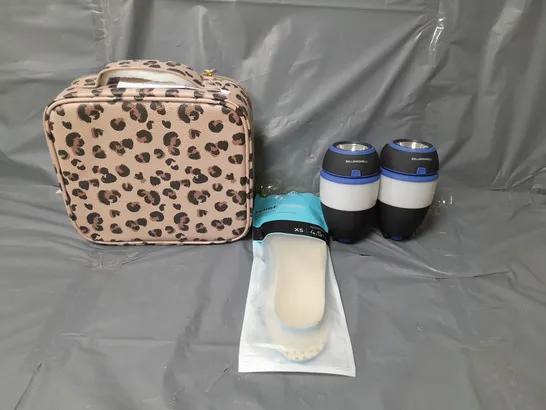 APPROXIMATELY 10 HOUSEHOLD ITEMS TO INCLUDE BELL & HOWELL LANTERNS, VIONIC WOMENS INSOLES AND A TILI ANIMAL PRINT VANITY CASE 