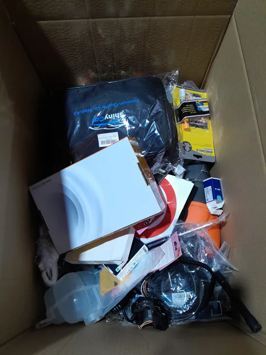 BOX OF APPROXIMATELY 20 ITEMS TO INCLUDE QUALITY CAR WASH KIT, CAR VACUUM CLEANER, CABLE LOCK ETC