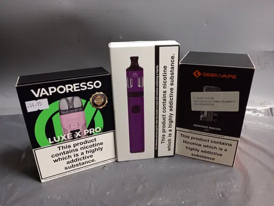 APPROXIMATELY 20 VAPES & E-CIGARETTES TO INCLUDE VAPORESSO LUXE X PRO, INNOKIN ENDURA T20 S, GEEKVAPE MAX 100, ETC