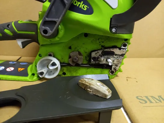 GREENWORKS CHAIN SAW CORDLESS 