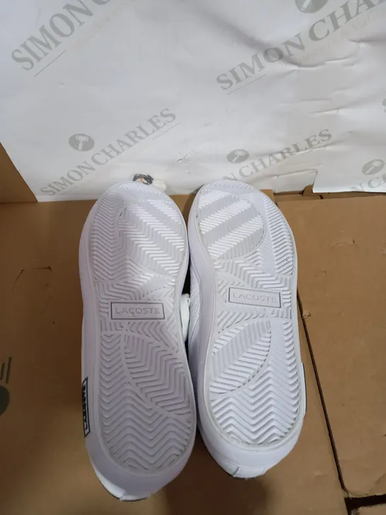 BOXED PAIR OF MENS WHITE LACOSTE TRINERS SIZE 10