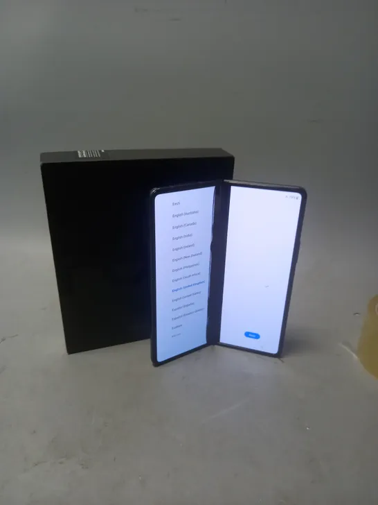 SAMSUNG GALAXY Z FOLD 4 MOBILE PHONE - MODEL UNSPECIFIED