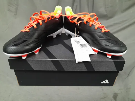 BOXED PAIR OF ADIDAS PREDATOR LEAGUE FOOTBALL BOOT SIN BLACK/WHITE/ORANGE UK SIZE 6.5