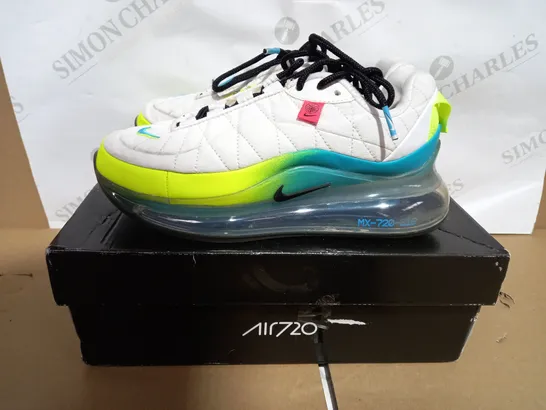 BOXED PAIR OF NIKE AIR MX-720-818 SIZE 4 