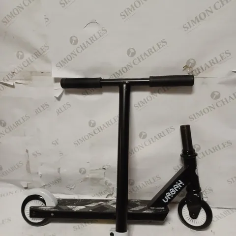 STUNTED URBAN STUNT SCOOTER - BLACK/WHITE