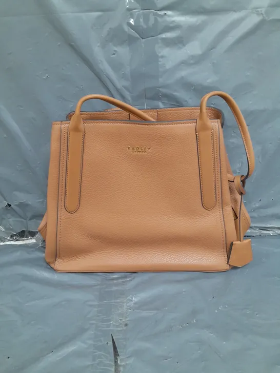 RADLEY LONDON BAYLIS ROAD 2.0 BAG IN TAN BROWN