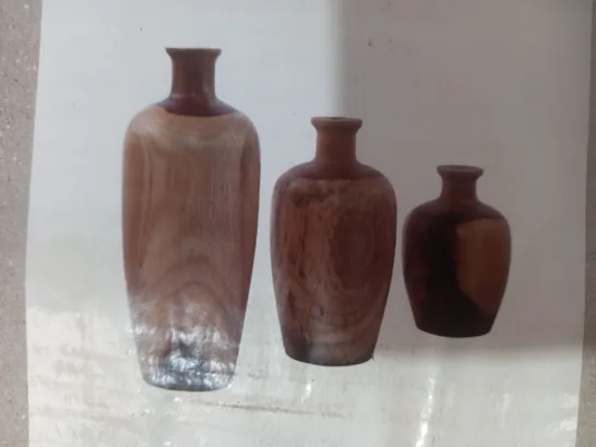 BOXED UNBRANDED SET OF 3 WOODEN VASES