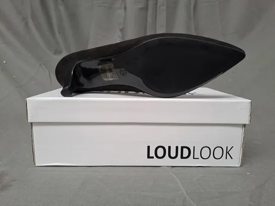 BOXED PAIR OF LOUDLOOK POINTED TOE LOW HEELED SHOES IN BLACK EU SIZE 38