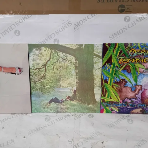 LOT OF APPROXIMATELY 10 ASSORTED MUSIC VINYLS TO INCLUDE OZRIC TENTACLES, JOHN LENNON, ROXY MUSIC, ETC