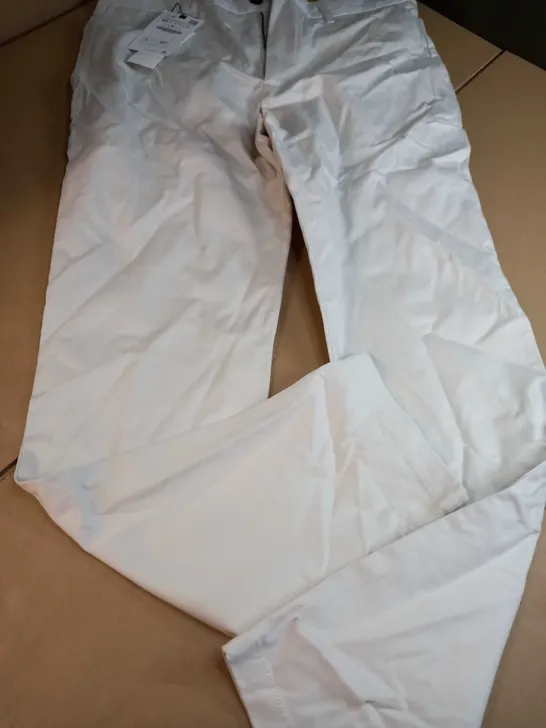 ZARA OFF WHITE COMOFORT SLIM MENS TROUSERS - SIZE W32