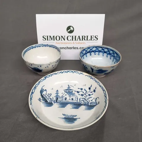 18TH CENTURY PEARL WARE SAUCER TOGETHER WITH TWO SIMILAR TEA BOWLS