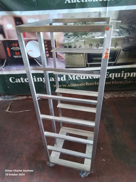 STAINLESS STEEL TRAY HOLDER RACKING 