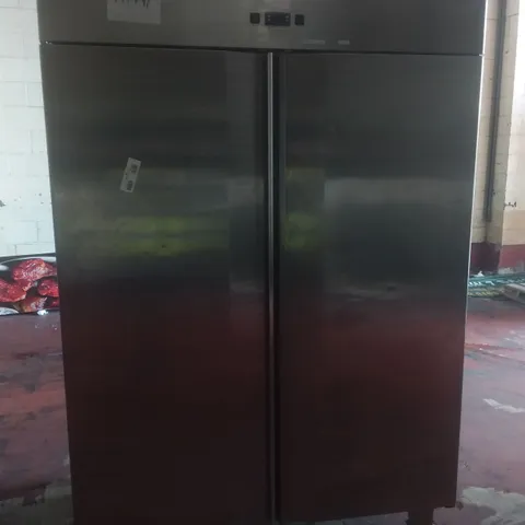 LARGE DISPLAY FRIDGE 