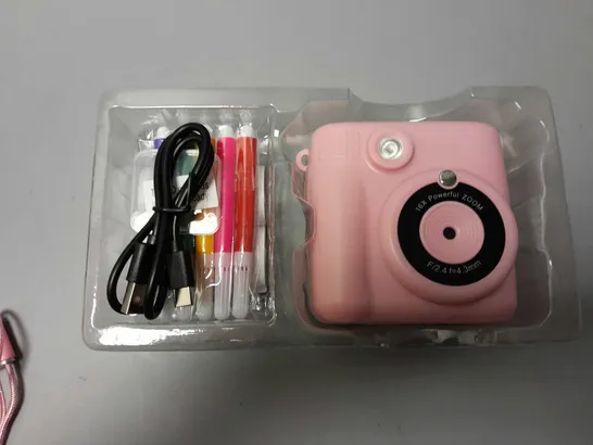 BOXED DIY INSTANT DIGITAL CAMEA IN PINK