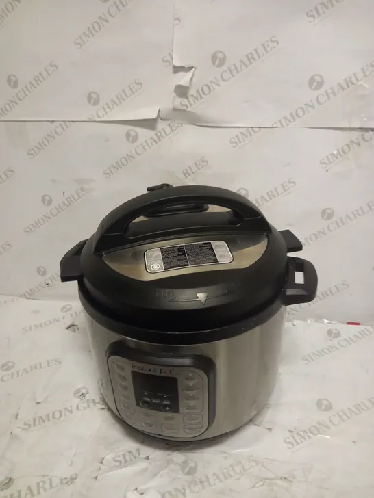 INSTANT POT DUO PRESSURE COOKER