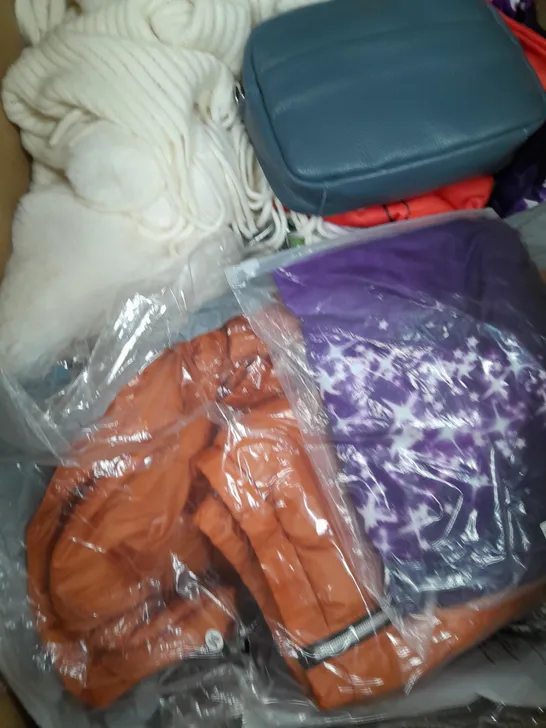 BOX OF APPROXIMATELY 20 ASSORTED CLOTHING ITEMS TO INCLUDE LEATHER BAG, SANTA TOP, SLEEVLESS JACKET ETC