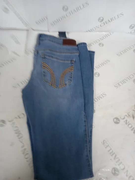 HOLLISTER CASUAL DENIM JEANS SIZE W26