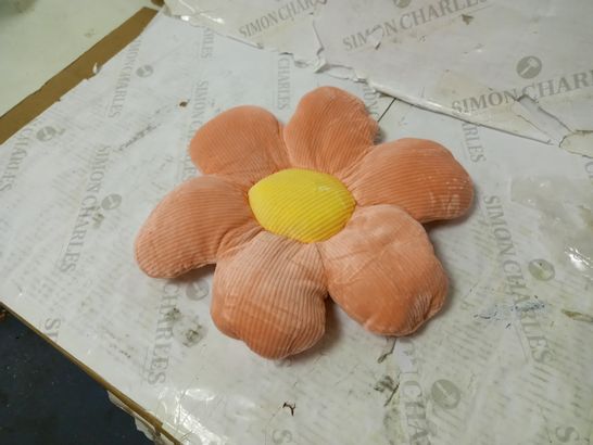 FLOWER CUSHION