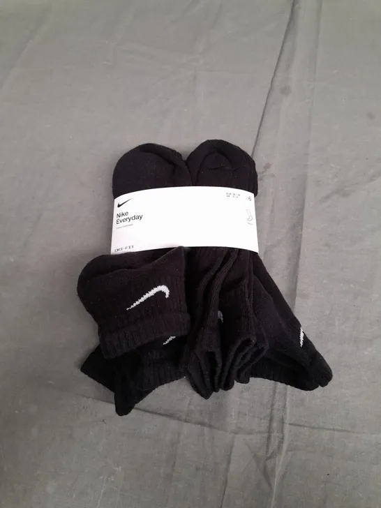 NIKE EVERYDAY BLACK SET OF 6 SOCKS - EUR 38-42