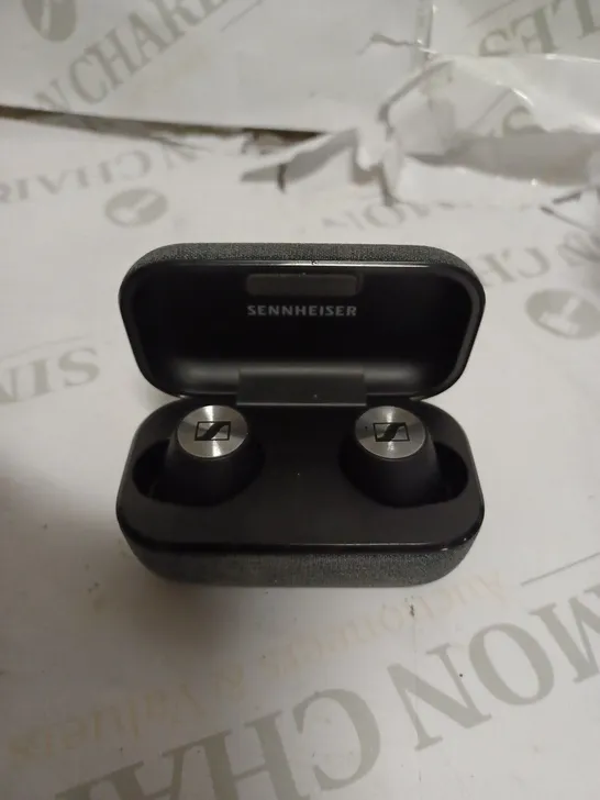 SENNHEISER EARBUDS