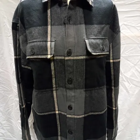 ABERCROMBIE & FITCH SOFT A&F COLLECTION CHECK SHIRT - SIZE LARGE 