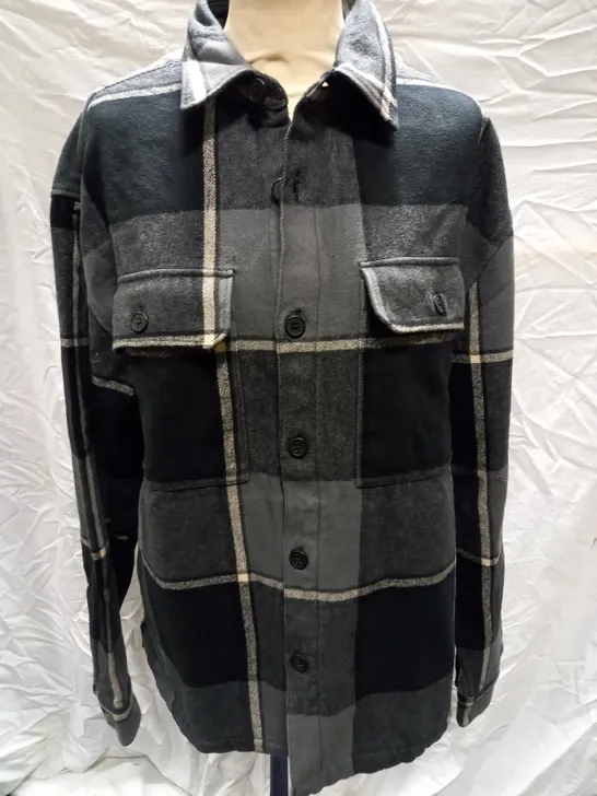 ABERCROMBIE & FITCH SOFT A&F COLLECTION CHECK SHIRT - SIZE LARGE 