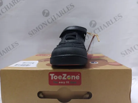 TOE ZONE BLAKE KIDS SHOE - UK KIDS 10