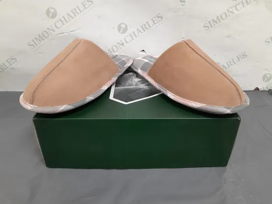 BOXED PAIR OF BARBOUR SIMONE SLIPPERS IN PINK UK SIZE 6