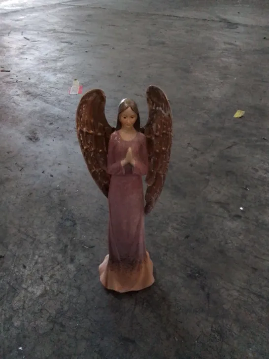 BOXED DECORATIVE ANGEL - LILAC