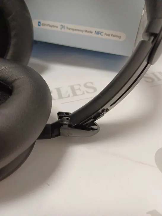 LIFE Q30 - WIRELESS NOISE CANCELLING HEADPHONES