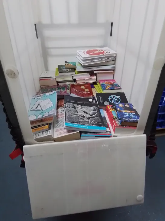 LARGE QUANTITY OF ASSORTED BOOKS TO INCLUDE AQA CHEMISTRY,  JEFFREY ARCHER AND DANIELLE STEEL